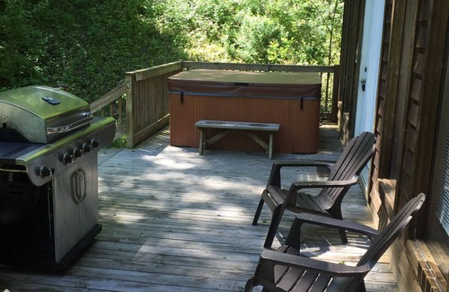 Keslers Cross Lanes House | Appalachian Adventure at Summersville Lake, WV