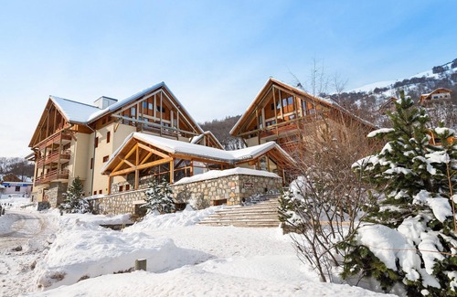 Valloire Condo | Appart au Pied des Pistes | Accès Piscines + Sauna