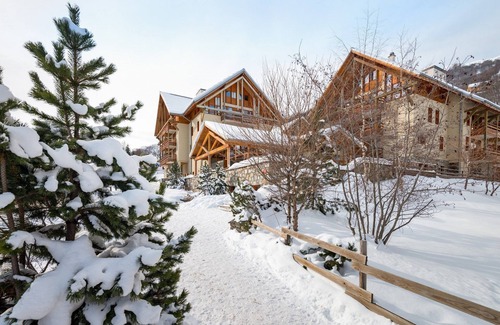 Valloire Condo | Appart au Pied des Pistes | Accès Piscines + Sauna