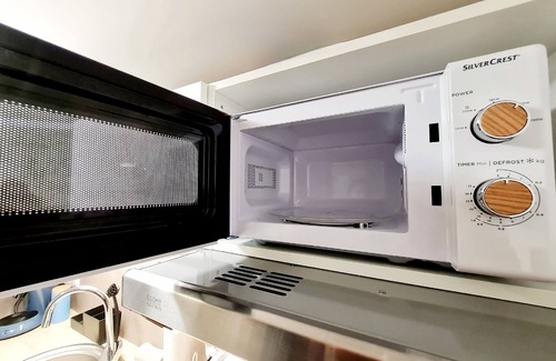 Haguenau Apartment | Appart'AZUR Haguenau, complete accommodation for business travellers: Quiet, Wi-Fi, King-size bed