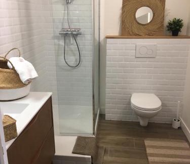 Saint-Guenole Apartment | APPART-STUDIOS VUE MER PANORAMIQUE ST GUENOLE Côté Mer