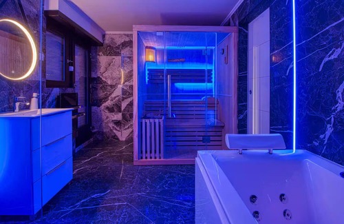Poteries Apartment | Appart with Sauna, Jacuzzi, Aromatherapy, 🔥