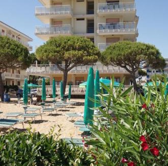 Jesolo Apartment | Appartamenti Diplomatic-Residence Fronte mare-Piazza Torino-Lido di Jesolo