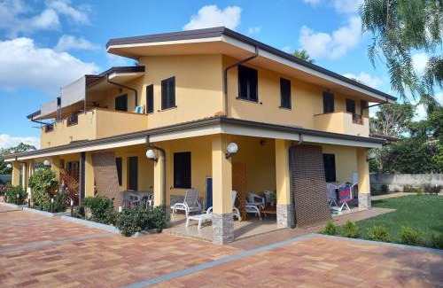 Ricadi House | Appartamenti Garden