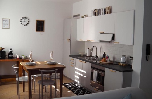 Madonna di Tirano Apartment | APPARTAMENTO ACERO - 2 min walk to Bernina Express