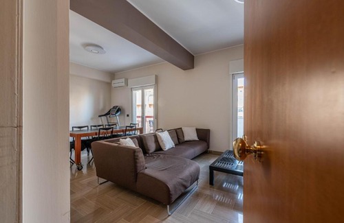 Borgo Vecchio Apartment | Appartamento Libertà con Terrazza by Wonderful Italy