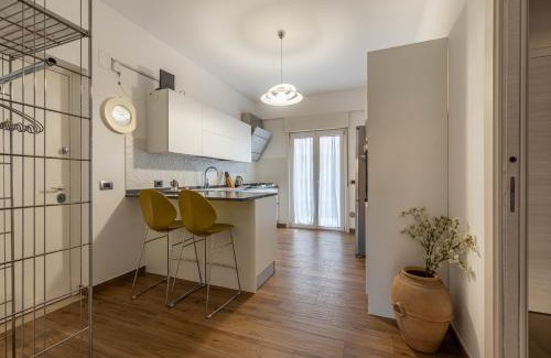 Borgo Vecchio Apartment | Appartamento Libertà con Terrazza by Wonderful Italy