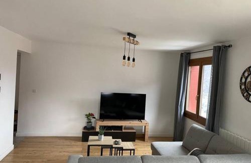 Saint-Jean-de-Maurienne Apartment | Appartement au pied des cols