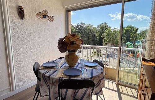 Argeles Plage Apartment | Appartement 2 pièces/cabine, près de la plage avec loggia - Parking privé, TV, lave-linge & lave-vaisselle - FR-1-225-85