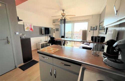 Port-la-Nouvelle Apartment | Appartement 2 pièces climatisé avec balcons, proche plage et commerces, Port-la-Nouvelle - FR-1-229C-83