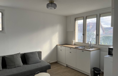 Le Blanc-Mesnil Apartment | Appartement 3 Pièces Proche Aéroport Charles de Gaulle Le Bourget et Villepinte