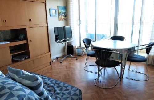 Tregastel Apartment | Appartement 4 pers au centre de Trégastel, proche plages et commerces - FR-1-368-220