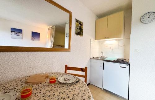 Bernex Apartment | Appartement au pied des pistes à Bernex avec balcon et parking - FR-1-498-117