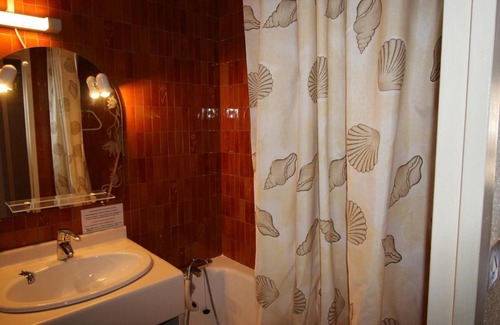 Auris Apartment | Appartement Auris, 1 pièce, 4 personnes - FR-1-297-149