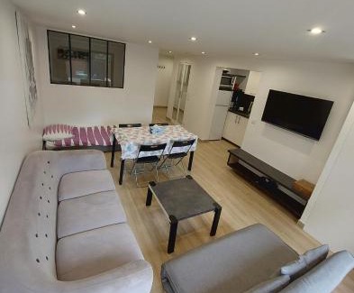 Rueil-Malmaison House | Appartement avec terrasse dans la verdure