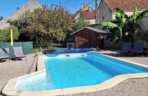 Ravieres Apartment | Appartement Avec Piscine à Partager