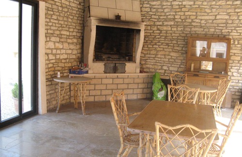 Ravieres Apartment | Appartement Avec Piscine à Partager