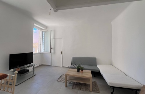Le Pharo Apartment | Appartement Bord de mer Situé Dans le 7e, Proche de Tous Commerce et Transports