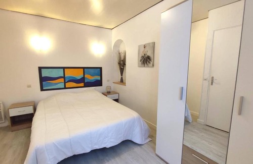 Trebeurden Apartment | Appartement central à Trébeurden, 500m plage, proche commerces, 2 chambres, 3 salles d'eau - FR-1-368-308