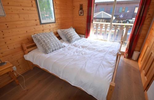 Les Gets Apartment | Appartement Centre Les Gets, Pied des Pistes, Belle Terrasse, 2 Ch, 1 Cabine, 6/8 Couchages - FR-1-623-99