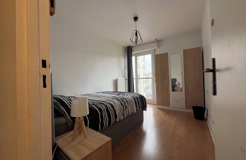 Poincare - Foch - Anatole France - Croix de Bourgogne Apartment | Appartement Chopin au Coeur de Nancy