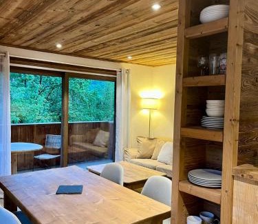 Brides-les-Bains Apartment | Appartement cosy avec terrasse & vue montagne - Brides-les-Bains