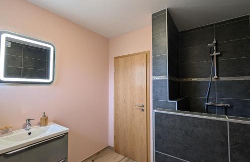Han-les-Juvigny House | Appartement Cosy avec Jardin et Terrasse – Confort et Charme à la Campagne - FR-1-585-134
