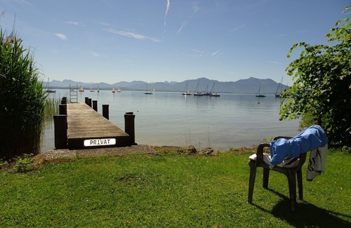 Gollenshausen a.Chiemsee Apartment | Appartement 2 - 21qm - See- u. Bergblick - Balkon mit Morgensonne
