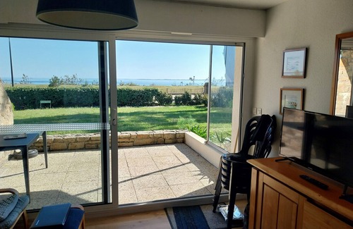 Carnac Apartment | APPARTEMENT FACE THE SEA GRANDE PLAGE DE CARNAC (1 to 4 people)