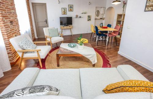 Gaillac Apartment | Appartement Gambetta - Hypercentre - Gaillac