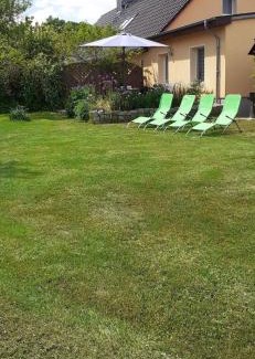 Buchenhain Apartment | Appartement in Buchenhain mit Großem Garten