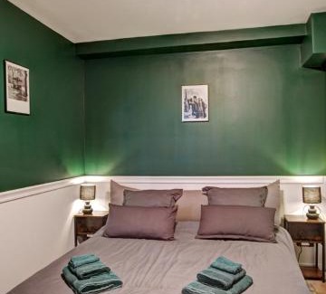 Saint-Genest-Lerpt Apartment | Appartement le Gaga Château Philip
