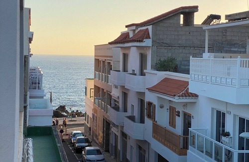 Playa San Juan Apartment | Appartement Lumineux et ses Terrasses Collectives