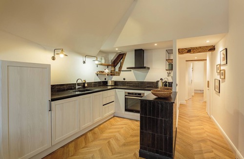 Saint-Jean-de-Luz City Center Apartment | Appartement Mer et Pierres - Welkeys