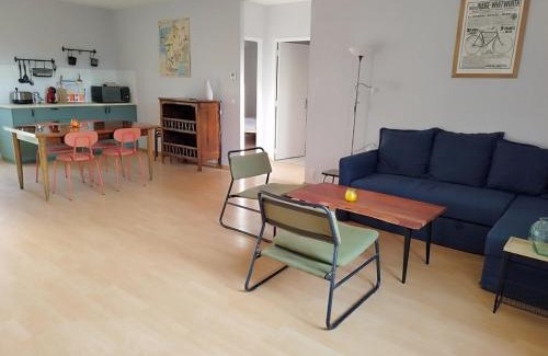 La Celle-sous-Gouzon Apartment | Appartement pour 7 personnes dans une maison du XVIIIème siècle à Livinhac-Le-Haut