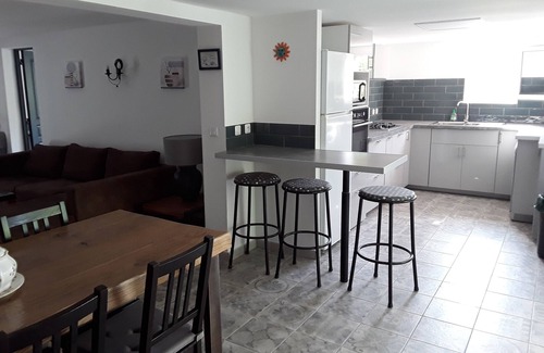 Draguignan Cabin | Appartement rez de Villa Dans Quartier Calme a Cinq Minutes du Centre