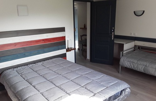 Draguignan Cabin | Appartement rez de Villa Dans Quartier Calme a Cinq Minutes du Centre