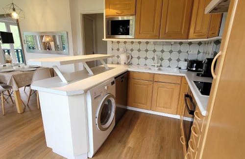 Les Gets Apartment | Appartement skis aux pieds avec piscine, rénové et confortable - FR-1-598-18