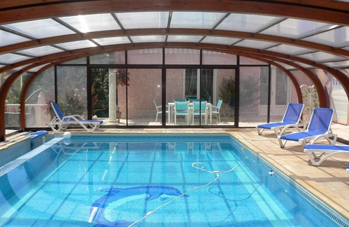Beziers Apartment | Appartement spacieux à Béziers - Vue sur piscine - 90m²