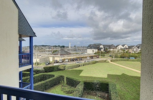 Arzon Apartment | Appartement T3 Dans Résidence Calme - vue sur le Port du Crouesty