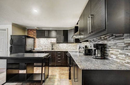 Saint Henri Apartment | Appartement Très Bien Situé Proche du Centre Ville et de Toutes le Commodité