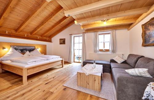 Unterammergau Bed & Breakfast | Appartements Gasthof Schleifmühle Unterammergau
