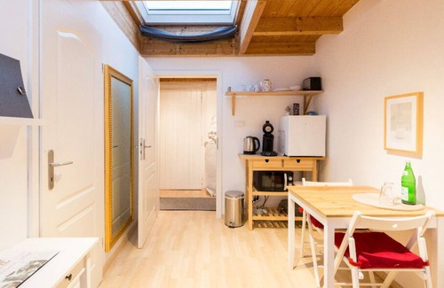 Rhein-Erft-Kreis District Apartment | Appartment Wilhelmstr. for up to 3 people