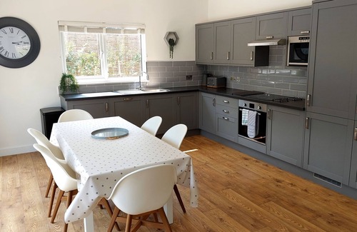 Liverton Cottage | Apple Lodge - a dunley cottages - devon that sleeps 6 guests in 3 bedrooms