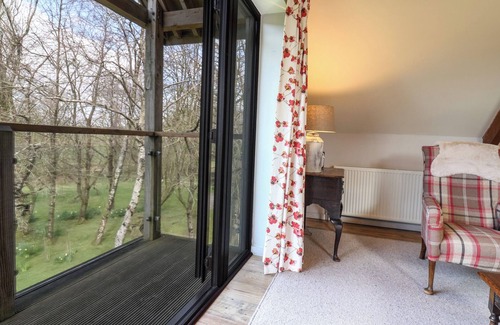 Honiton Cottage | APPLE LOFT, romantic, character holiday cottage in Upottery