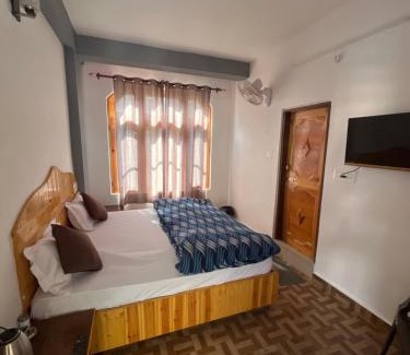 Kasol Hotel | Apple pie