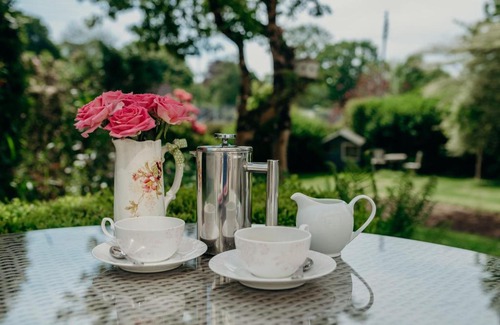 Tavistock Bed & Breakfast | Apple Tree Bed and Breakfast