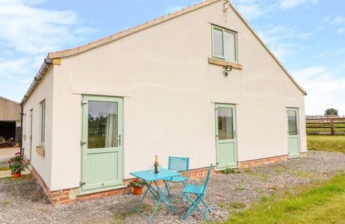 Thirsk Cottage | APPLE TREE COTTAGE, family friendly, with a garden in Northallerton