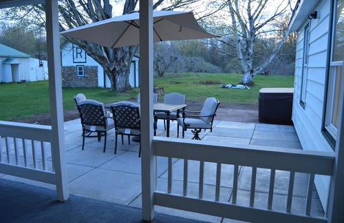 Sodus House | Apple View- Quiet, handicap accessible country home with a hot tub!