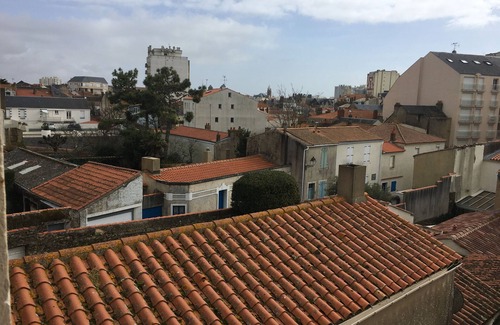 Les Sables d'Olonne Apartment | Appt 3ch/7 pers in the heart of the sands 200m from the beach